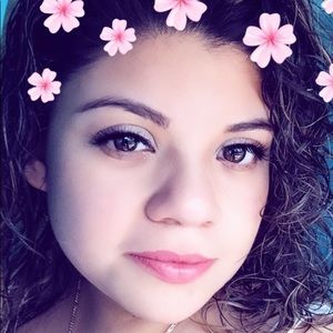 Meet your Posher, Evangelina